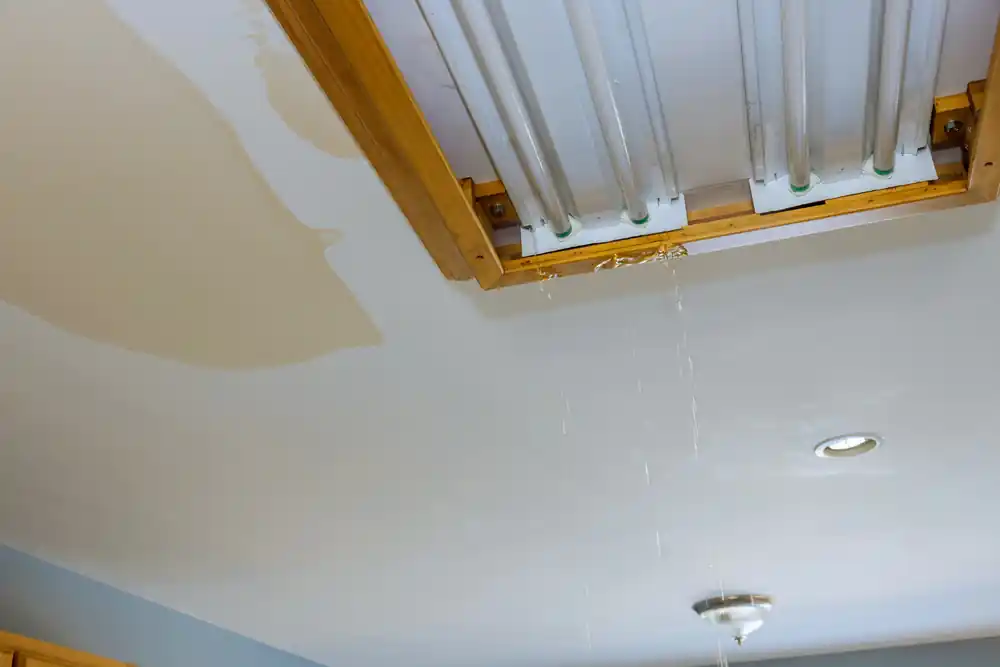 Water Coming Through the Ceiling in Simpsonville SC? You May Have a Burst Pipe